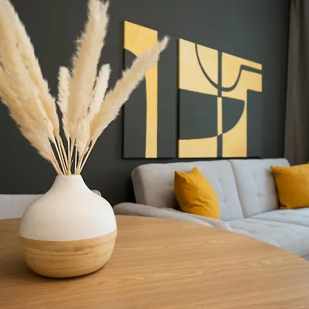 Aesthetic Newly Renovated Apartment Located Near Belvedere Castle, 15 Minutes From Stephansplatz Wien Exterior foto